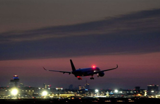 Türkiye'den Almanya'ya giden koronalı yolcu uçakta öldü!