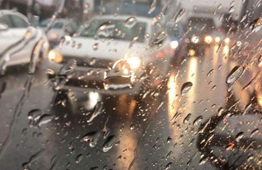 Hakkari'de sağanak yağış nedeniyle eğitime bir gün ara verildi