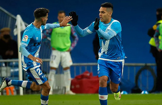 Falcao oyuna girdi 7 dakika sonra Real Madrid'e karşı gol attı