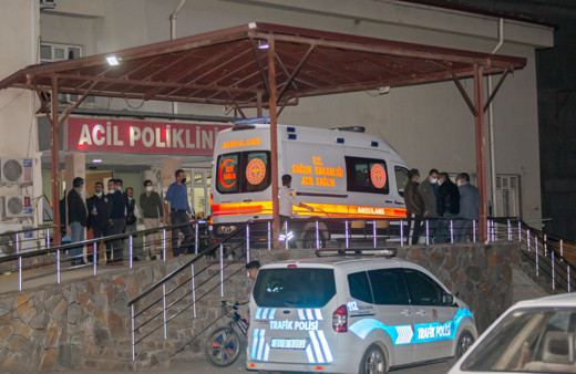 Hatay'da uygulama noktasında aracın çarptığı polis memuru şehit oldu