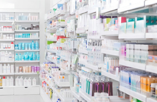 İlaçları yüksek fiyattan satma hesabı yapan bazı firmalar üretimi yavaşlattı