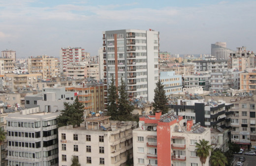 Ev sahipleri bahane üstüne bahane bulup kiralara yüzde 100 zam istiyor