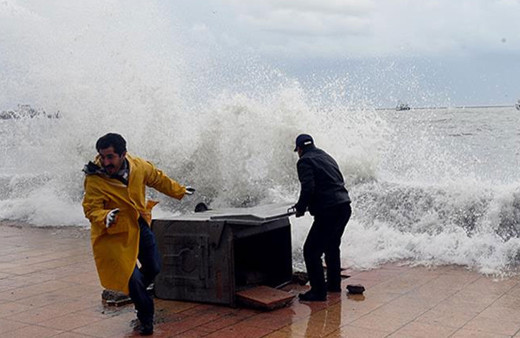 Meteorolojiden Ege ve Marmara denizi için fırtına uyarısı