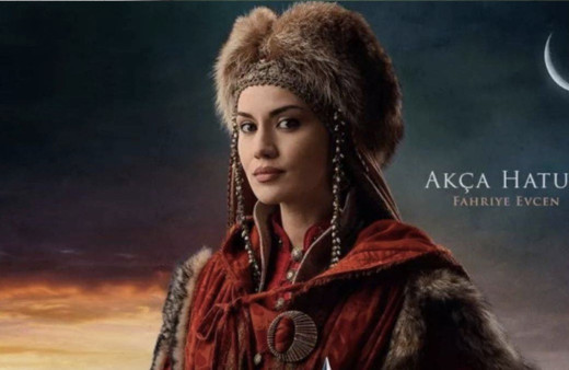 Akça Hatun kimin kızı anne ve babası kimdir Akça Hatun tarihte kimdir?