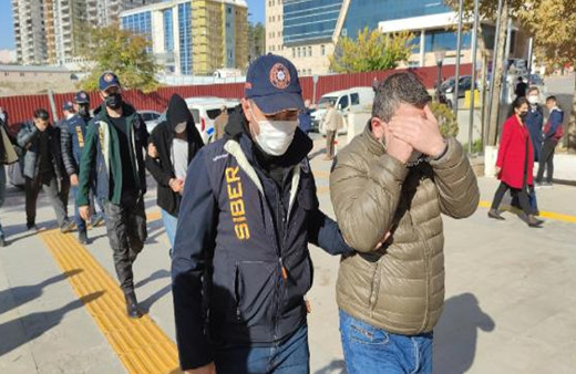 Elazığ merkezli 'kart kopyalama' operasyonu! 5 kişi gözaltında