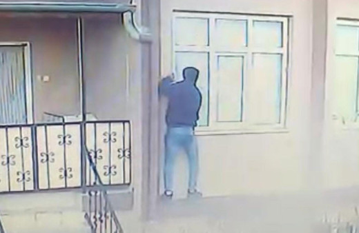 Kayseri'de hırsız, Tarzan gibi tırmandı, tek hamlede pencereyi açtı