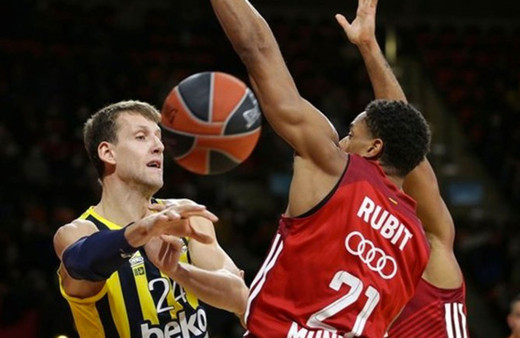 Fenerbahçe Beko üzmeye devam ediyor