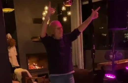 Ertuğrul Özkök zeybek görüntülerini paylaştı