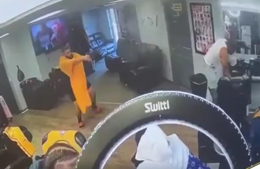 Katil iki berberi öldürdü! Beyaz havlulu müşteriye dikkat