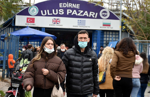 Euro fırladı Bulgar ve Yunan turistler Edirne'ye pazarlara akın etti! Kişi başı 500 euro harcıyorlar