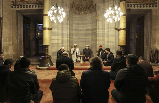 İstanbul'da Sezai Karakoç için Kur’an-ı Kerim okundu