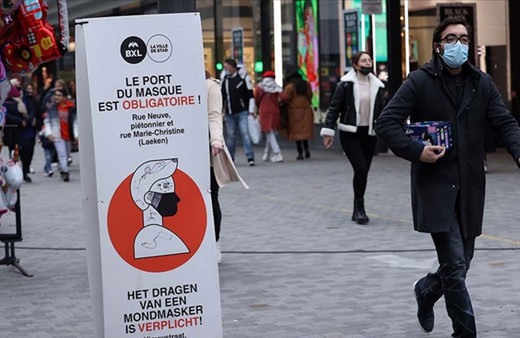 Avrupa'da Kovid-19 vakaları patladı!  Kısıtlamalar geri geldi 60 yaş üstüne 3. doz aşı şartı