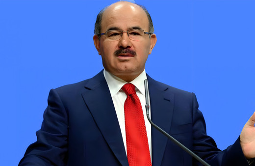 Hüseyin Çelik: Başımıza taş düşse dış güçlere havale ediyoruz