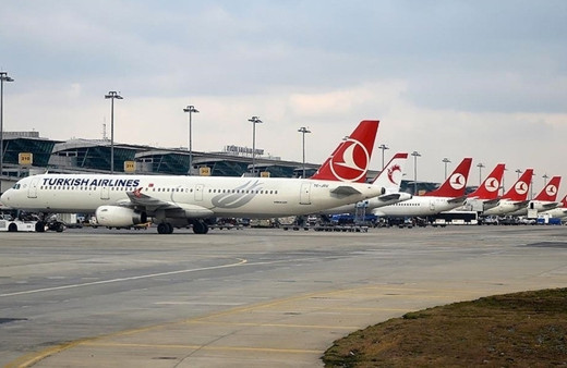 İtalya'dan THY Genel Müdürü Ekşi'ye "İtalya'nın Yıldız Nişanı Şövalyesi" nişanı