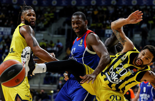 Fenerbahçe Beko'da kabus sürüyor son çeyrekte dağıldılar