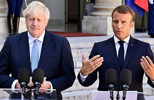 Fransa Cumhurbaşkanı Macron ile İngiltere Başbakanı Johnson'ın mektubunu ciddiye almadı