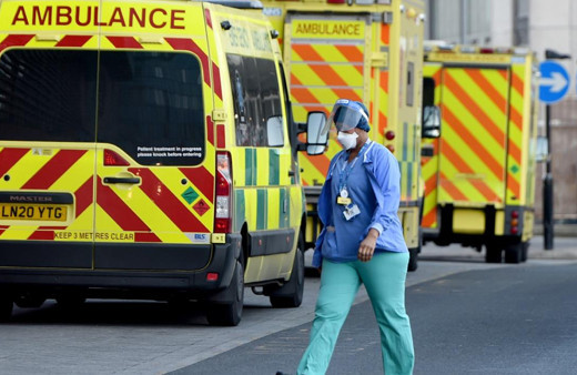 İngiltere duyurdu: 2 Omicron vakası tespit edildi