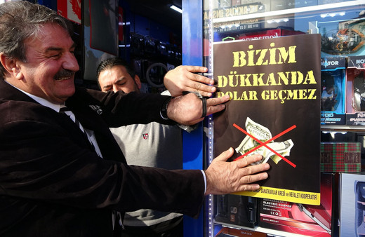 Dolara vatandaş müdahale etti! İstanbul Pendik'te kapı kapı gezip 'boykot' başlattılar