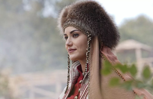 Akça Hatun çocukları kaç tane Sultan Alparslan'dan kaç çocuğu var?