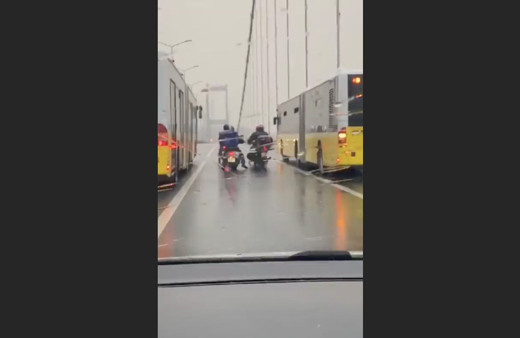 Türkiye motorlu kuryeleri konuştu! Onları koruyan otobüs şoförleri o anı anlattı