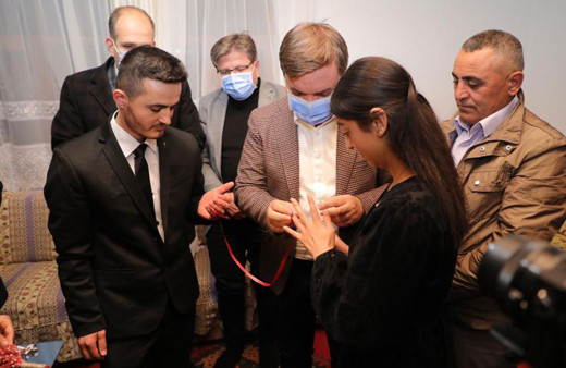 'Sayın Valim bana bir kız ister misiniz!' Aksaray Valisi sosyal medyadan gelen isteği kırmadı