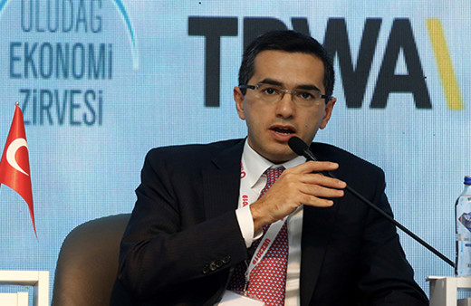 Özgür Burak Akkol evli mi eşi ve çocukları var mı?