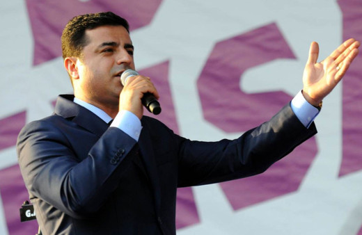 Demirtaş'tan Erdoğan'a miting çağrısı: Sen de meydana çık bir kişi eksik toplayan siyaseti bıraksın
