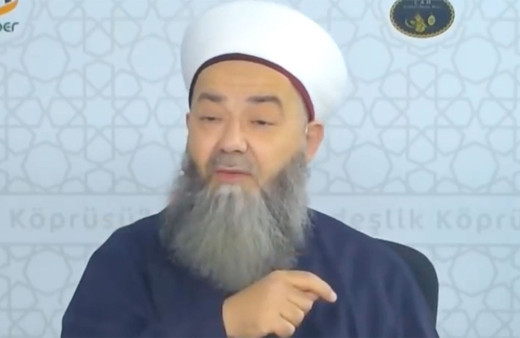 Cübbeli Ahmet Hoca'dan olay sözler: Bunlar sarhoşlar yüzünden değil sarıklılar yüzünden başımıza geliyor