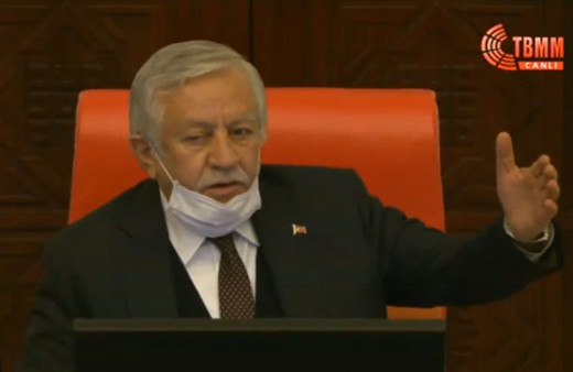 Meclis'te kavga çıkınca Celal Adan çileden çıktı! Kavga edeceksiniz dışarı çıkın orası müsait