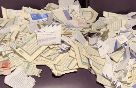 ABD'de üniversitede İslam'a saldırı Kur'an sayfalarını yırtıp attılar