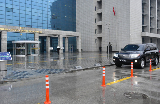 Melih Gökçek zırhlı aracı 4 yıl sonra teslim etti Mansur Yavaş istemişti işte o araç