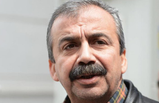 Sırrı Süreyya Önder'den iktidara 'demokratik siyaset' çağrısı