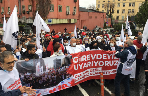 Bugün doktora gitmeyin! Doktorların grevi başladı Eyleme devam kararı