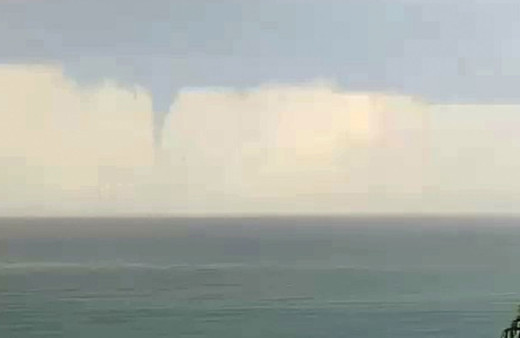 Antalya’da denizde dev hortum oluştu görüntüler tedirgin etti