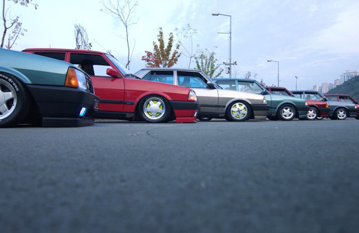 Türkiye'de tek, koleksiyonluk! 20 yıllık araçların fiyatlarını duyan inanamadı