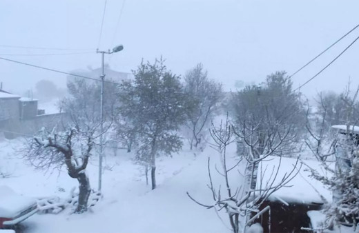 Mersin Erdemli'de karda mahsur kalan 4 kişi kurtarıldı