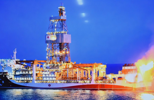 Enerjiye yatırım kapsamında Tuz Gölü'ne 30 doğal gaz deposu daha inşa edilecek