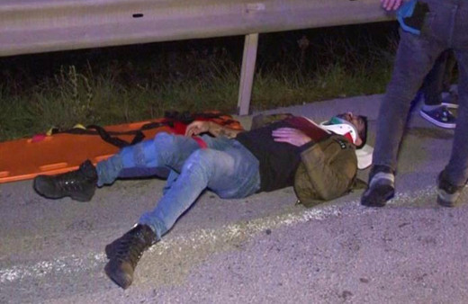 Sancaktepe'de feci kaza: 2 otomobil kafa kafaya çarpıştı, 4 yaralı