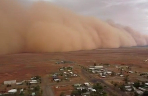 Avustralya'nın Queensland eyaletinde dev kum fırtınası