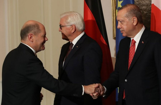 Cumhurbaşkanı Erdoğan, Almanya Başbakanı Scholz’u tebrik etti