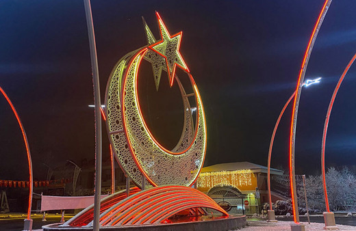 İstanbul'a kar yağdı! İstanbul'da kar yağışı ne kadar sürecek meteorolojiden bir çok ile uyarı geldi