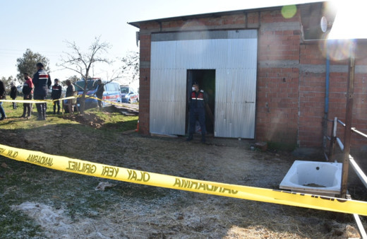 Aydın'da hayvanları yemlemek için gitti! Samanlığa giren karısı şok oldu