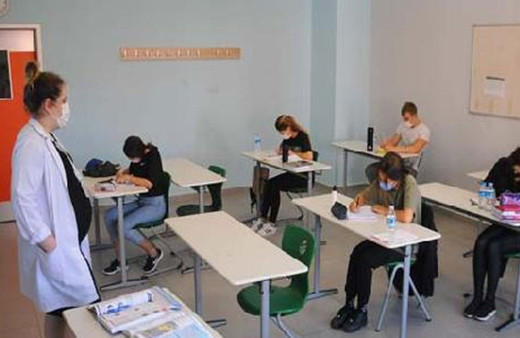 Omicron hızla yayılıyor! Okullarda ders süresi için ‘30 dakika’ önerisi