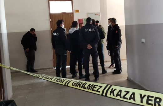 Herkese söyledi ama kimse inanmadı! Diyarbakır'da lise öğrencisi okula getirdiği silahla intihar etti