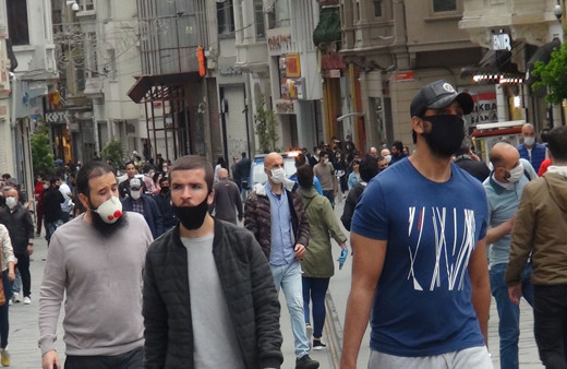 Yılbaşı öncesi "Omicron" uyarısı! Prof. Dr. Hakan Oğuztürk: Kişisel tedbirler elden bırakılmamalı