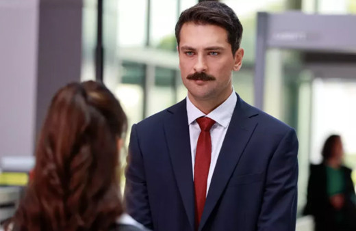 Mahkum dizisi Savcı Fırat Bulut kimdir kızını ve karısını öldürdü mü? Neden hapse girdi?