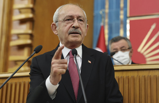 CHP Genel Başkanı Kılıçdaroğlu'nun erken seçim beklentisi kurultayı erteletiyor