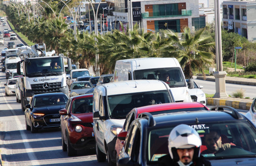 Bodrum'da oteller doldu, trafik kilitlendi: Günde 2 bin kişi giriş yapıyor