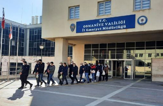 PKK/KCK şüphelisi 9 Suriyeli sınır dışı edilecek