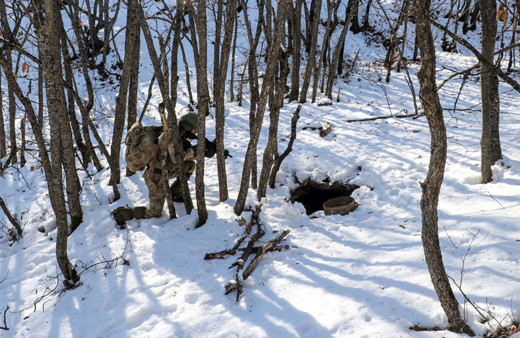 Tunceli'de Eren Kış-6 Operasyonu'nda teröristlerce kullanılan 164 sığınak ve mağara imha edildi